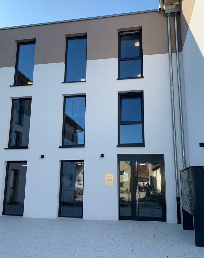 Sweet Park Appartements Rheinhausen Luaran gambar